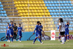 استقلال صدر را تعارف زد