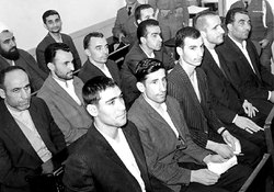عمری تکاپوی پردغدغه از دادگاه کسروی تا دادگاه هویدا!