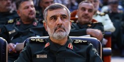 ارتش و سپاه در کنار هم هویت پیدا می‌کنند