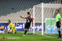 پیکان‌سواری پرسپولیس تا نزدیک صدر