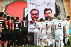 پیروزی سرخابی‌ها بر منتخب ۹۸ در دیدار یادبود میناوند و انصاریان