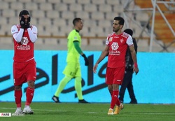 پرسپولیس بی‌دفاع در اراک