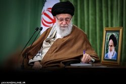زنان شهید، جانباز و آزاده از برترین قله‌های افتخارات انقلاب هستند