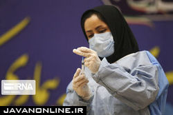 فاز دوم واکسیناسیون کادر درمان علیه کرونا آغاز شد