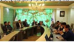ایجاد تشکل های قوی و کاهش تصدیگری دولت در حل مشکلات مرغداران