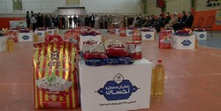 توزیع بسته‌های غذایی ستاد اجرایی فرمان امام خمینی (ره) در مراغه