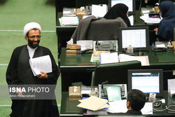 سلیمی: قیمت پراید مانند هلیکوپتر در حال پرواز است