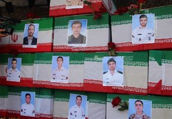مراسم تشییع پیکر مطهر شهدای حادثه ناوچه کنارک برگزار شد