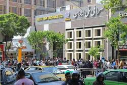افزایش نرخ ارز در سایه نوسانات بازار‌های موازی و خودرو