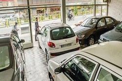 سهام خودروسازان را به جای شرکت‌های زیرمجموعه به مردم واگذار کنید