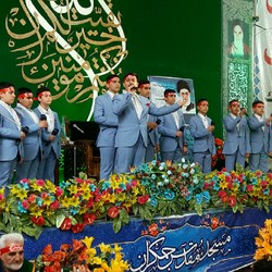 حضرت آقا فرمودند راه سرود را نسل به نسل ادامه دهید