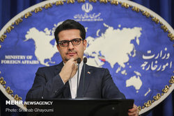 ظریف به زودی به دو کشور همسایه سفر می‌کند