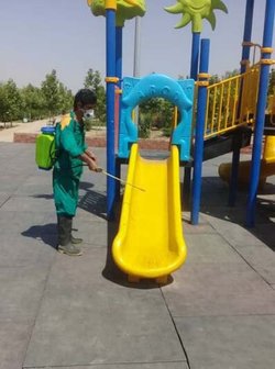 آغاز طرح ضدعفونی و گندزدائی پارکها و بوستان های کرج
