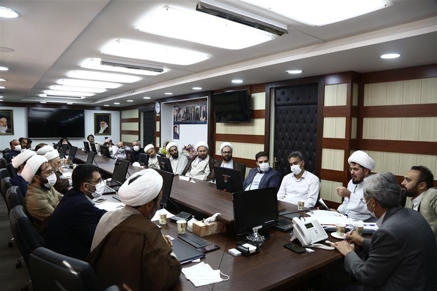 نشست مدیر عامل شرکت با ائمه جماعات