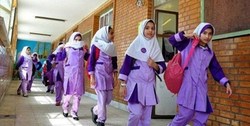 تهیه لباس فرم جدید برای دانش‌آموزان اجباری نیست