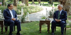 عراقچی: طالبان باید در قدرت افغانستان سهیم باشد