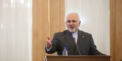 یک وجب از خاک ایران را به کسی واگذار نمی‌کنیم