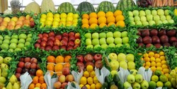 آیا میوه‌جات داخلی هم با  دلار  خرید و فروش می‌شود؟