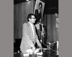 چون «کوه» آرام، چون «آتشفشان» پرخروش
