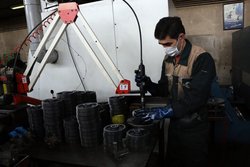 تعطیلی کارگاه‌ها مانع بررسی حق و حقوقات کارگران نمی‌شود
