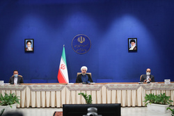 روحانی در جمع مدیران صدا و سیما: برای نقدکردن از این دولت نقدتر نداریم!