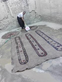 نمد مالی در اردوگاه کار درمانی چناران آموزش داده می‌شود