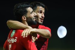 دردسر ۱۰ میلیاردی پرسپولیس برای تمدید قرارداد بشاررسن