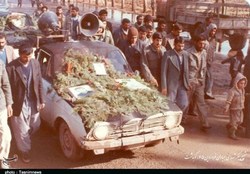 تاریخ باید بداند چه بر سر مردم ایران آمد