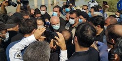 مسئولان بکارگیری نیرو‌های بومی را در اولویت قرار دهند