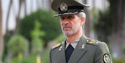 وزیر دفاع: ۹۰ درصد نیاز‌های تسلیحاتی‌مان را در داخل تولید می‌کنیم