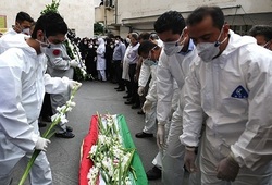 چهارمین پزشک مدافع سلامت اصفهان  آسمانی شد