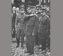 قزاق در پی آن بود که به سفارت انگلستان پناهنده شود!