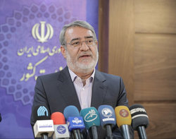 وزیر کشور:دفاع مقدس تابلوی تمام عیار انقلاب اسلامی است