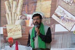 ایستادگی و استقامت رزمندگان ضامن بقای انقلاب شد