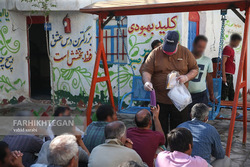 تعطیلی مراکز درمان اعتیاد با رانت ۴۰۰ داروخانه