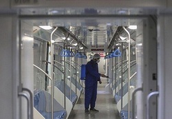 واگن های متروی اصفهان هر شب با 4 دستگاه uvc ضدعفونی می شود
