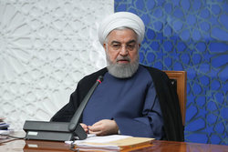 تلاش ما ارتقاء صادرات غیرنفتی است/ لزوم رفع موانع تجارت با همسایگان