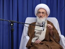 آیت‌الله نوری همدانی: قره‌باغ جزء جهان اسلام است و باید آزاد گردد
