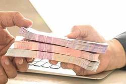 میزان افزایش حقوق و عیدی کارکنان دولت در سال آینده چقدر است؟