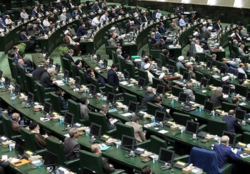 گام بلند مجلس برای وادار سازی آمریکا و اروپا به لغو تحریم‌ها