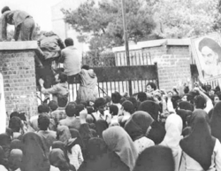 سفارت اشغال نمی‌شد هم دشمنی امریکا با ایران کم نمی‌شد