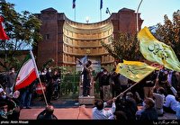 فریاد دانشجویان بر سر هتاکان