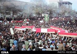 صف ۳ کیلومتری برای تشییع پیکر شهدا