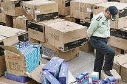 احتكار 30 میلیارد لوازم خانگی در خميني شهر 
