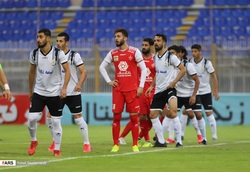 به یک مهاجم گلزن نیازمندیم!