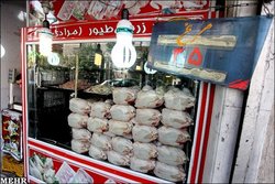 عرضه مرغ قطعه شده یا طعم دار ممنوع شد/ با متخلفان برخورد می‌شود