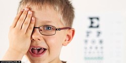 چه زمانی چشم «کودک» نیاز به معاینه دارد؟