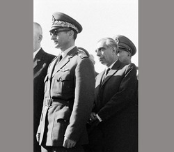 نخست‌وزیر منتخب امریکا شاه را بیکار کرده بود!