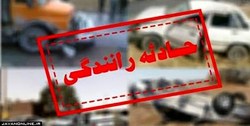 برخورد تانکر سیمان با ۳ خودرو و یک ساختمان تجاری