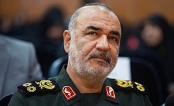 پیام تبریک فرمانده کل سپاه به فرمانده کل ارتش